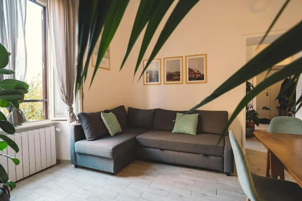 Vaticano/Trastevere Floreal Suite روما