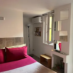 Monolocale Trastevere Locato Per Finalita Turistiche Apartment