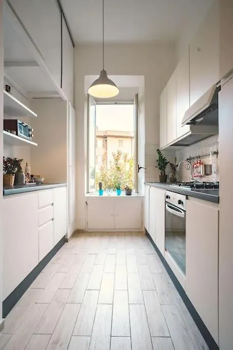 Vaticano/Trastevere Floreal Suite Rome Apartment